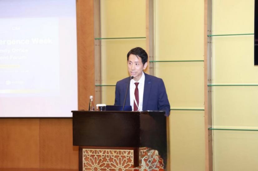 Nelson Ngan delivering the keynote speech at the Global Family Office Investment Forum in Abu Dhabi